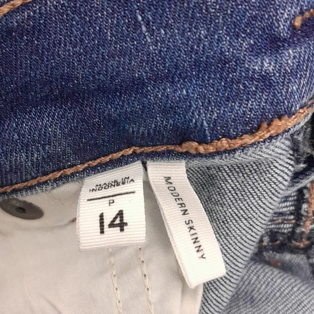 Loft Outlet Petite Blue Denim Modern Skinny Jeans - Picture 10 of 11